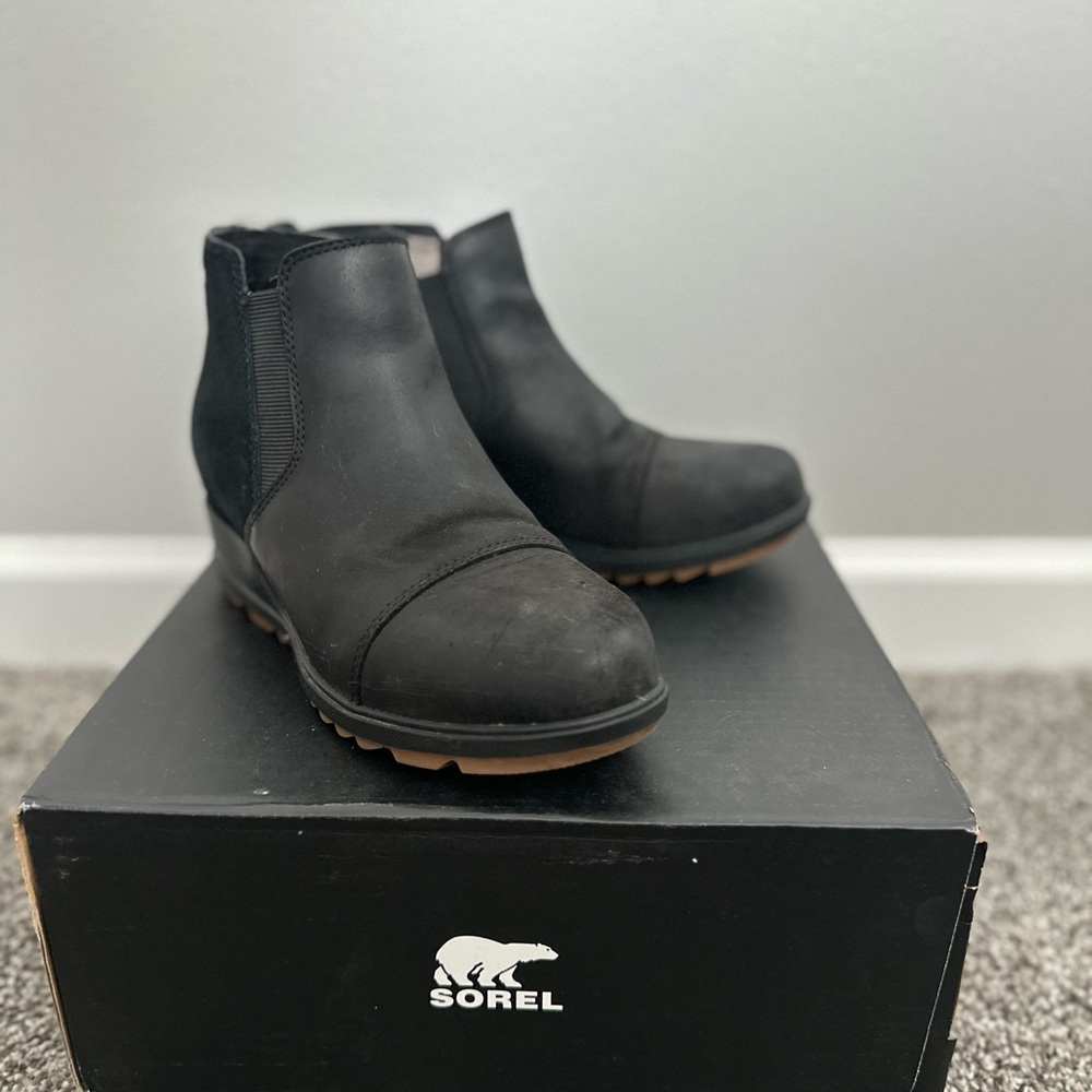 Sorel Women’s 7.5 Black Evie Boots - Picture 2 of 5